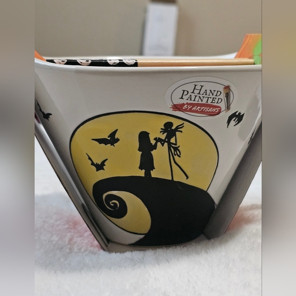 Disney & Tim Burton's: Nightmare Before Christmas Ceramic Bowl w. Chopsticks - Picture 2 of 8